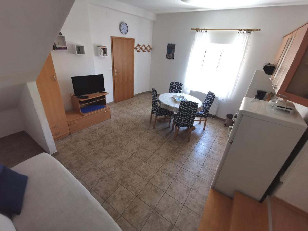 Apartman Pod Forticu هفار المظهر الخارجي الصورة